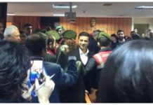 DEMİRTAŞ LE MONDE’A YAZDI: BEN VE 5 BİN PARTİLİM KÜRT OLDUĞUMUZ İÇİN TUTUKLUYUZ