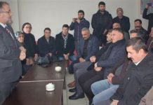 AKP’Lİ BAŞKAN’IN KORKUSU: YÜZDE 52’Yİ BULAMAZSAK HEPİMİZİ KAZIĞA OTURTURLAR