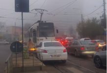 ‘Tramvayı sağa çek de geçeyim’