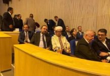 Köstenceli senatör: Diplomat değil, siyasi komiser gibi davrandılar