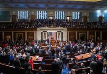 Trump’ın azil sürecinde top Senato’da