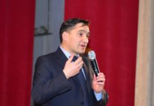 Moldova’da başsavcı, kaçırılan öğretmenler için kameralar önünde ‘Türkçe’ özür diledi