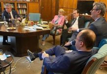 Romanya Başbakanına sigara ve maske cezası