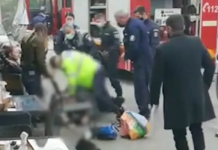 Piteşti’de şiddet kullanarak yaşlı bir adamın ölümünden sorumlu tutulan iki polise gözaltı