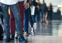 Yeni araştırma: Türkiye’den umudu kesen gençler yurt dışına gitmek istiyor