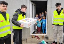 Depremzedelerden sonra 3500 aileye ‘Paşte’ sevinci yaşattılar