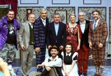 Hagi, kızı Kira’nın tiyatro oyununu izledi