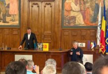 Hagi’nin hayatını anlatan kitabın tanıtımında konuşan Lucescu: “Birbirimizin kariyerinden çok etkilendik”