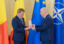 Hagi’ye Romanya’nın en prestijli ‘Devlet Nişanı’ ödülü verildi