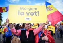 Moldova, kritik parlamento seçimleri için sandık başına gidiyor