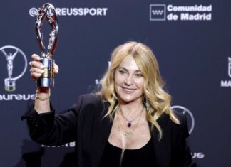 Karpatların efsanevi cimnastikçi ‘Nadia Comăneci’ye dünya Spor Oscarları ödülü